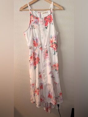 Floral Lace-Trim White Maxi Dress with Coral Pink Blooms